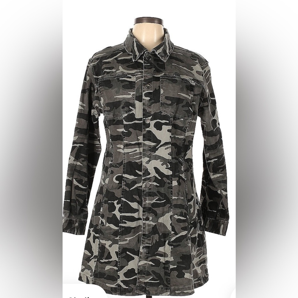 Camouflage Utility Jacket - Women's Gray Camo
